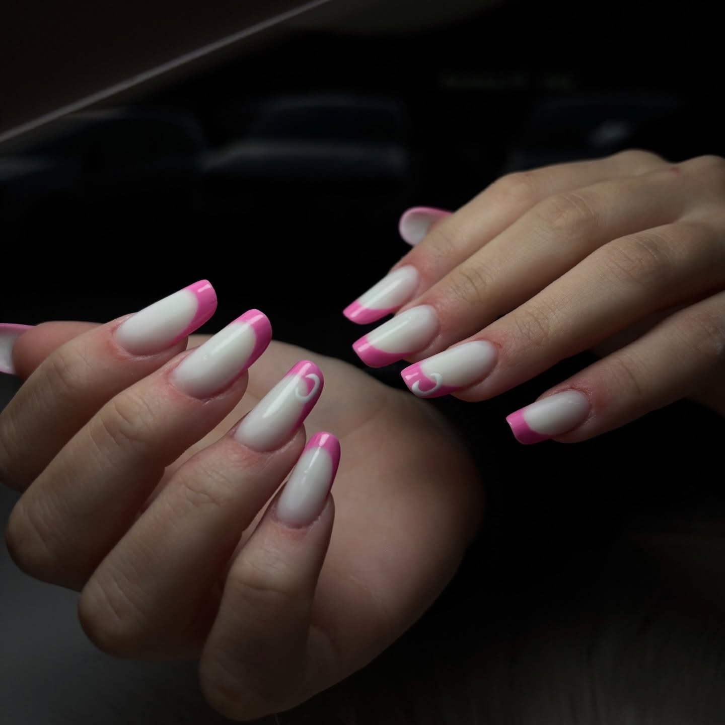 French manicure rosa su unghie mandorla